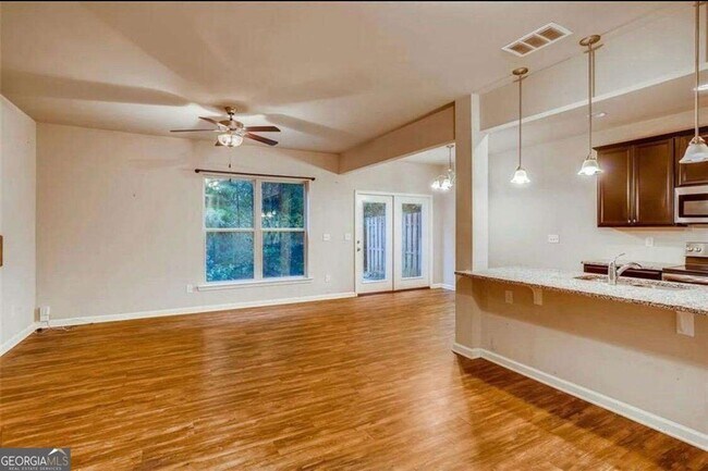 Foto del edificio - 1526 Brookmere Way