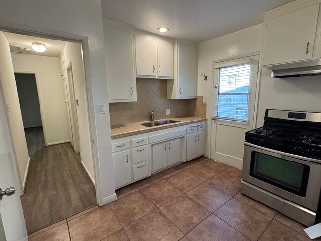 Foto del edificio - 457 Oak St