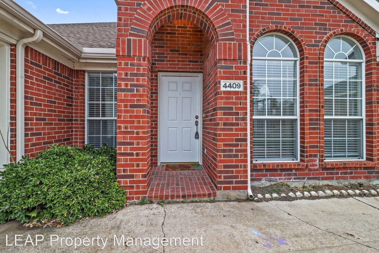 4 br, 2 bath House 4409 Lone Rock Ct House Rental in Plano, TX