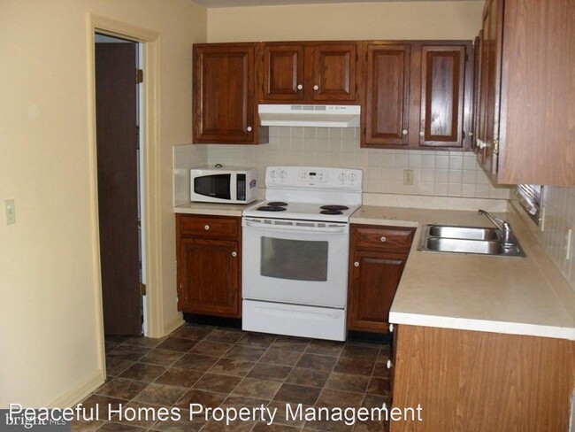 Building Photo - 2 br, 1.5 bath House - 841 Lucilla Ct