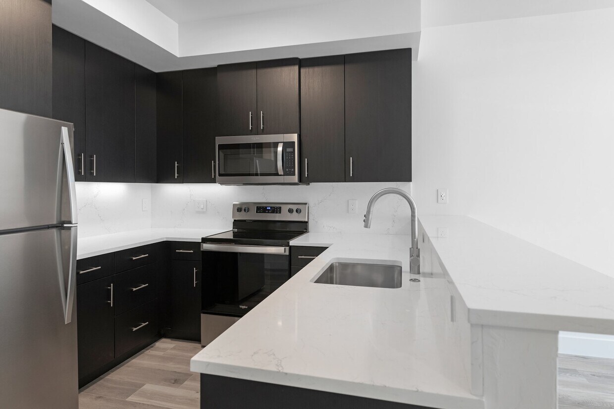 100 Clement Street, Unit 100-200 - 100  Clement Street, Unit 100-200