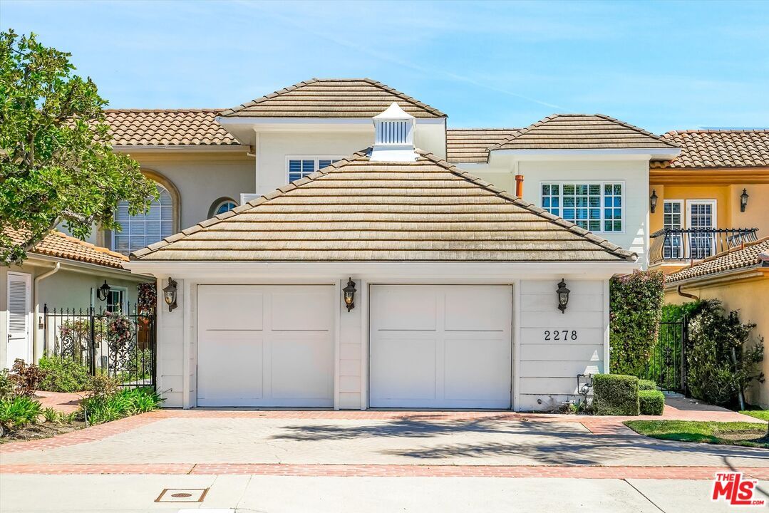 Primary Photo - 2278 Canyonback Rd