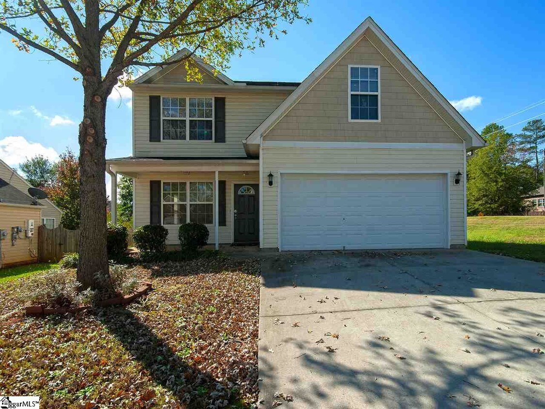 Primary Photo - 2 Parkgate Ct