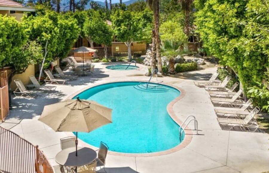 Primary Photo - 2501 N Indian Canyon Dr