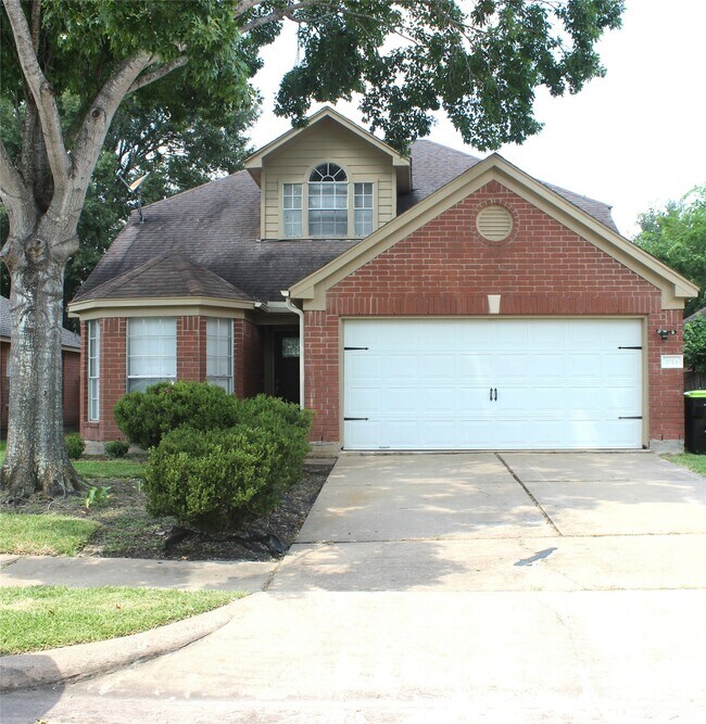 Building Photo - 1914 Wildwood Ridge Dr