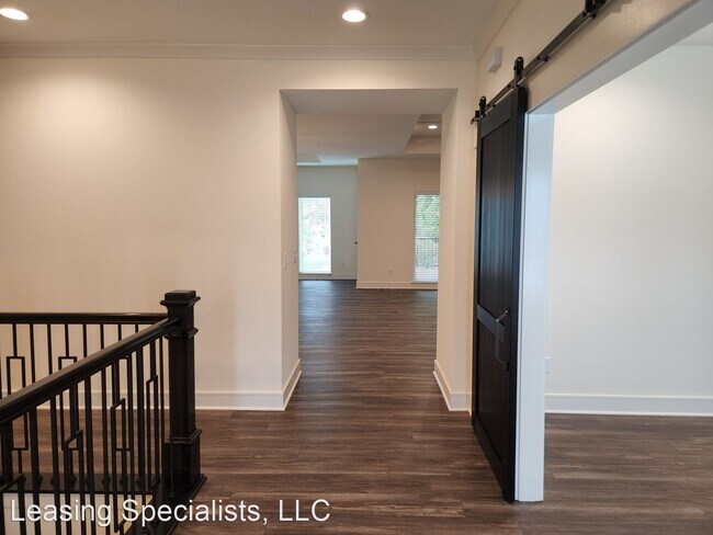 Foto del edificio - 3 br, 2.5 bath House - 6807 W 162nd Ter