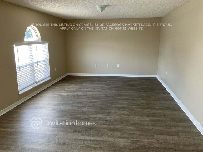 Building Photo - 10316 River Bream Dr