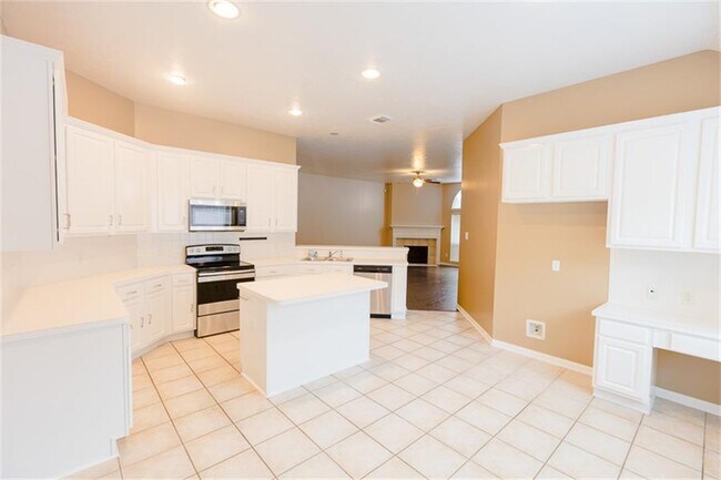 Building Photo - 314 Blossomwood Dr