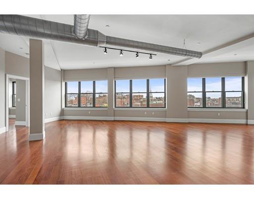 Primary Photo - 126 N Washington St