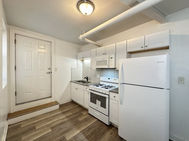 Foto del edificio - 4824 W Addison St
