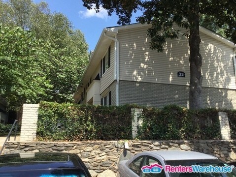 Building Photo - 6940 Roswell Rd NE