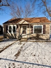 Building Photo - 630 Windsor Rd