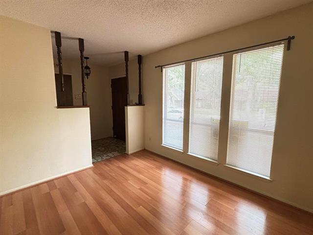 Building Photo - 2107 Botts Dr