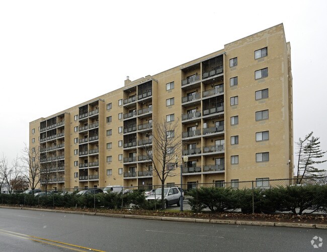 Springville Heights Condominiums Apartments Staten Island, NY