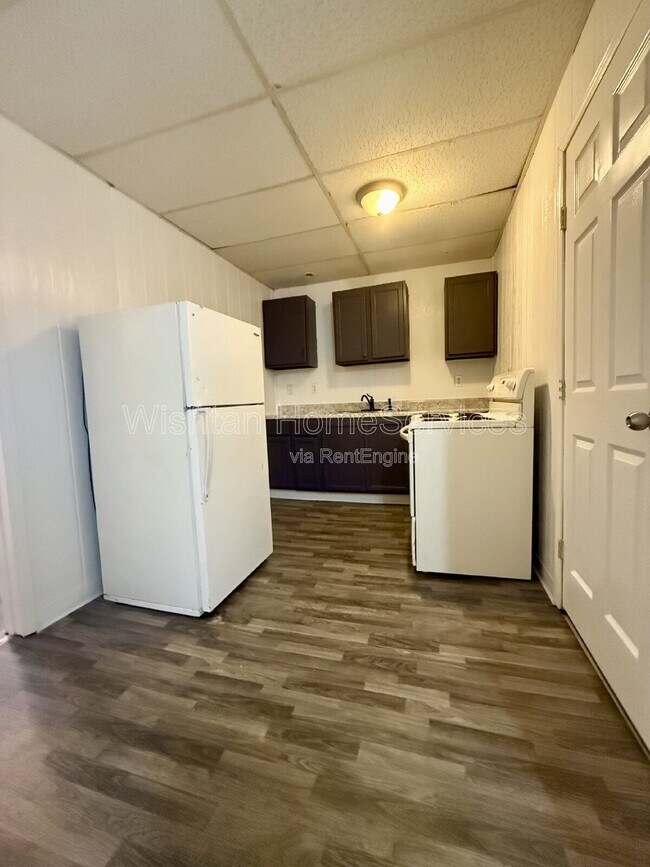 Foto del edificio - 636 Payson Ave