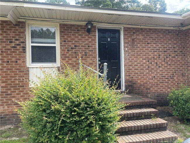 Foto del edificio - 4956 Fieldcrest Dr