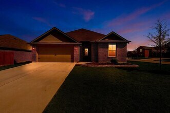 Building Photo - 1837 Rialto Ln