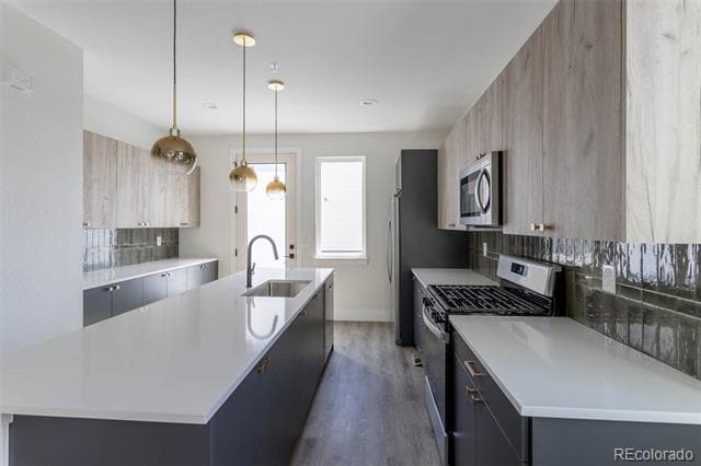 Foto del edificio - 1592 Ames St