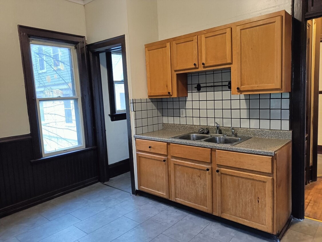 Foto principal - 1221-1223 N 28th St