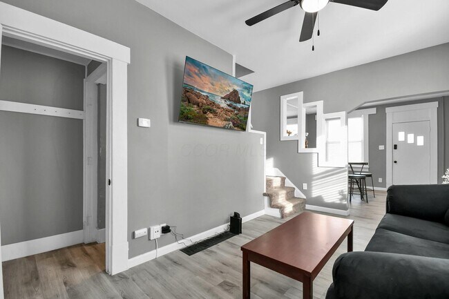 Foto del edificio - 405 E Welch Ave
