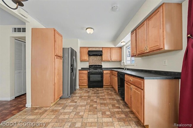 Building Photo - 2829 Wall St