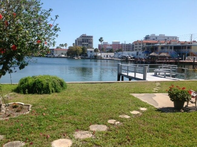 Building Photo - 35 44th Avenue