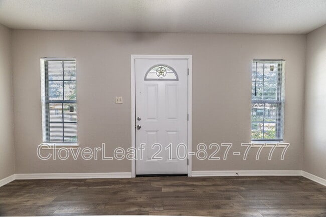 Building Photo - 512 Curtiss Ave
