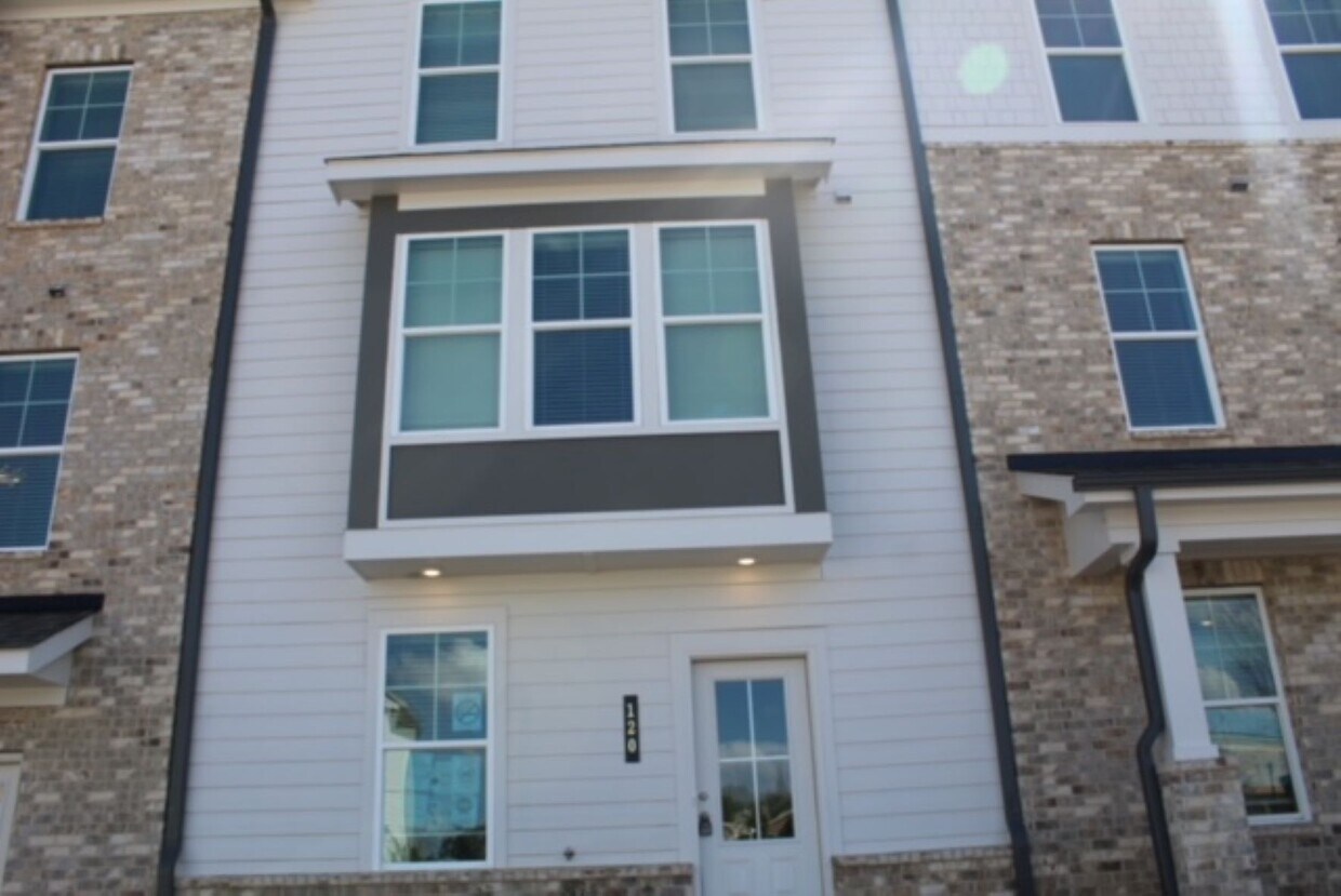 120 Cobalt Dr, Fayetteville, GA 30214 Townhome Rentals in