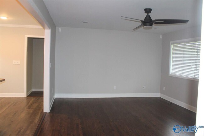 Building Photo - 509 Carter Dr