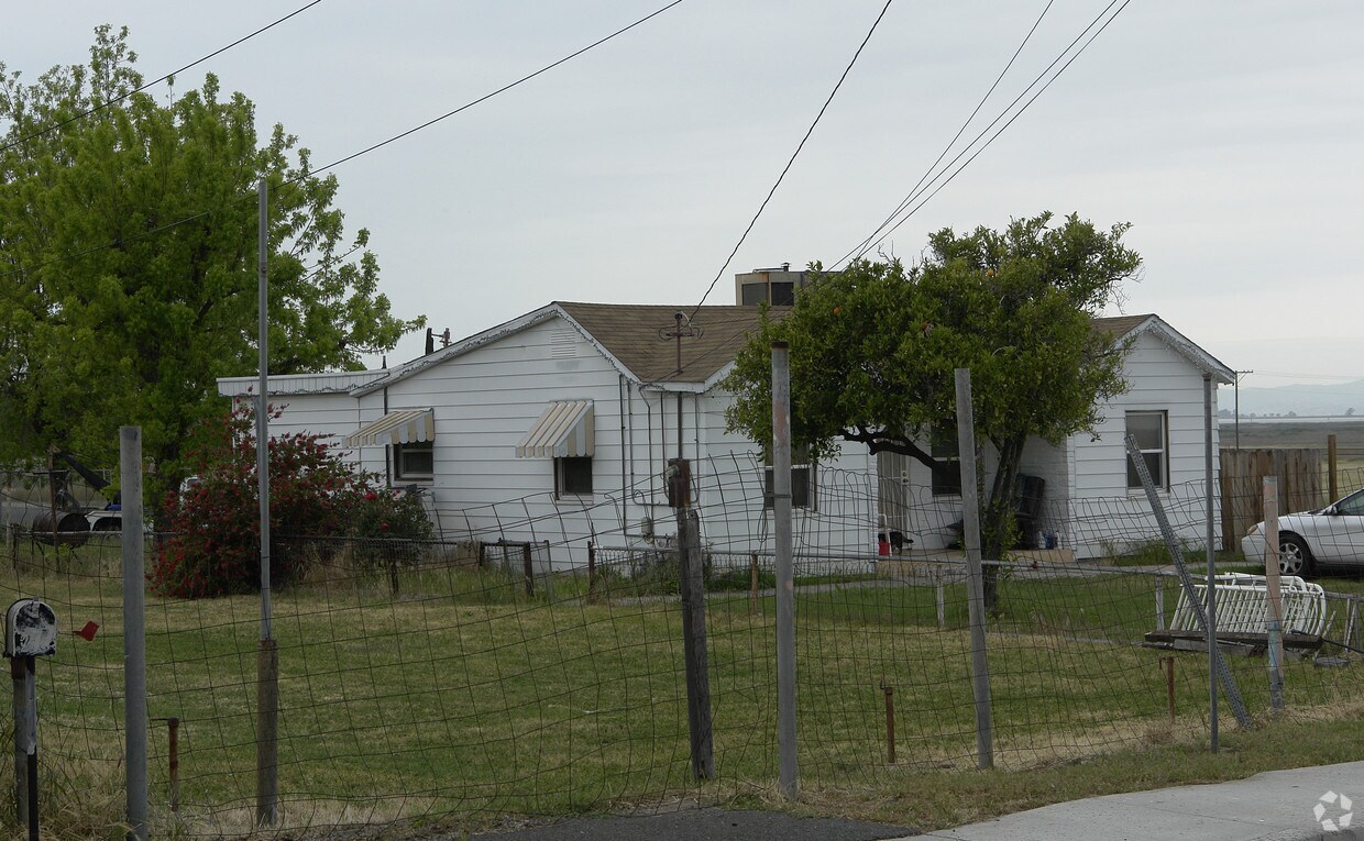 Building Photo - 277 Highway Ave