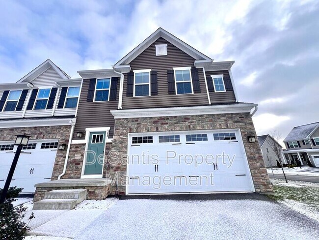 Building Photo - 250 Cranesbill Dr