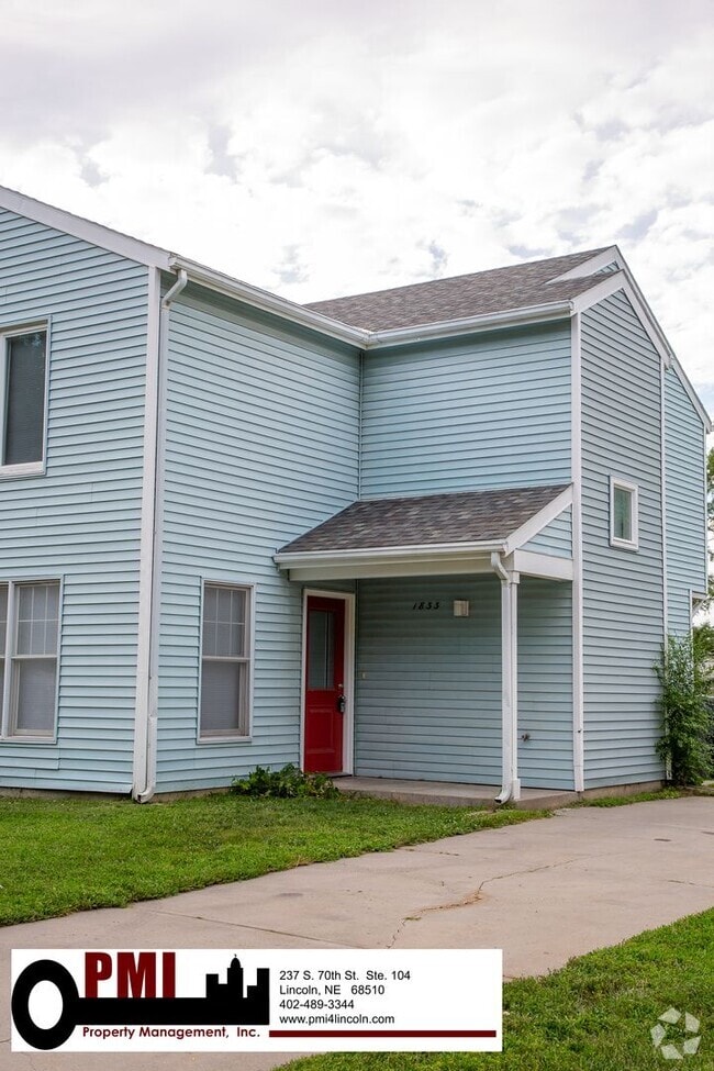 Building Photo - 1833 Whittier St