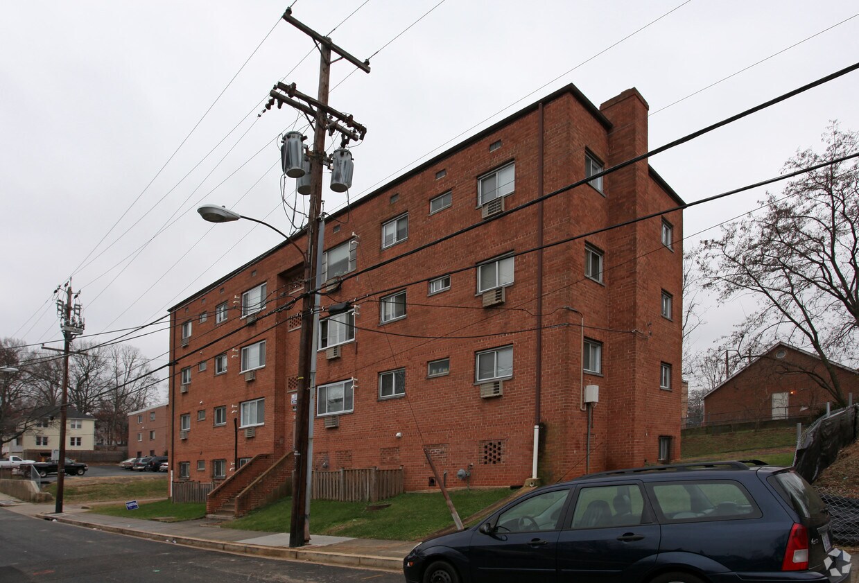 Foto del edificio - 5325 Bass Pl SE