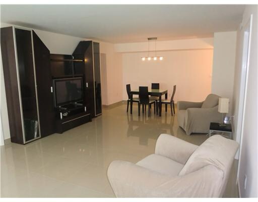 Foto del edificio - 1833 S Ocean Dr
