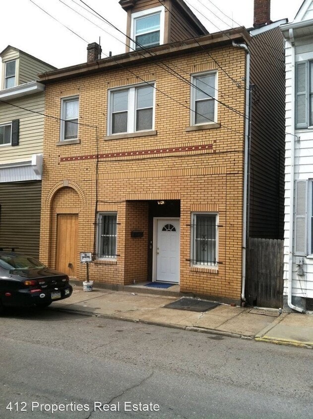 Primary Photo - 4 br, 2 bath House - 151 Pius Street