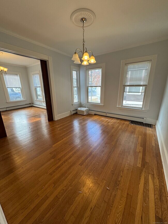 Foto del edificio - 73 Lawrence St