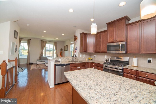 Building Photo - 6339 Falconwood St