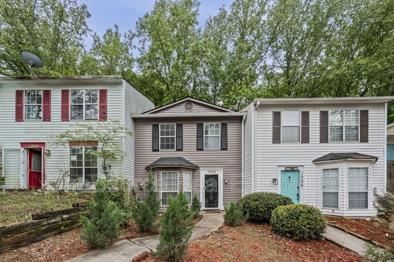 Foto principal - 1086 Huntington Ter SE