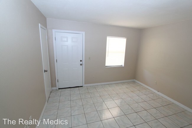Building Photo - 4687 Alhama St
