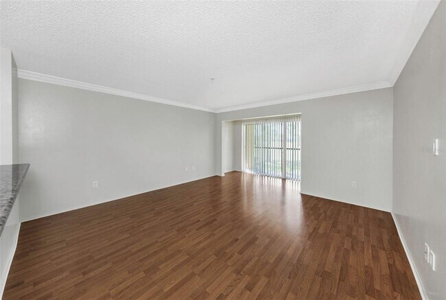 Foto del edificio - 2400 Feather Sound Dr