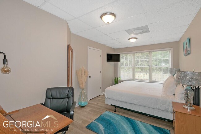 Building Photo - 2974 Rosebrook Dr