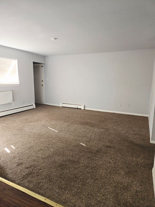 Building Photo - AMH - Carriage House