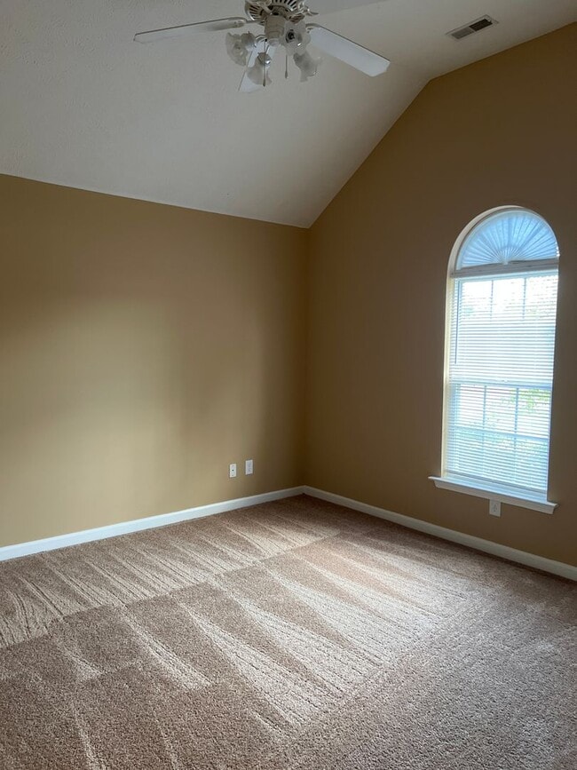 Building Photo - Buchanan Estates