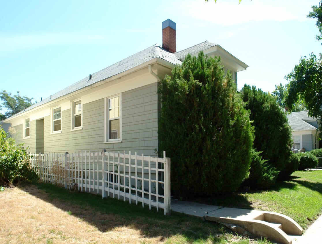 Building Photo - 1108 N 9th St