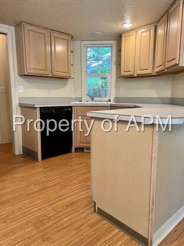 Foto del edificio - 7949 W Holt Ct
