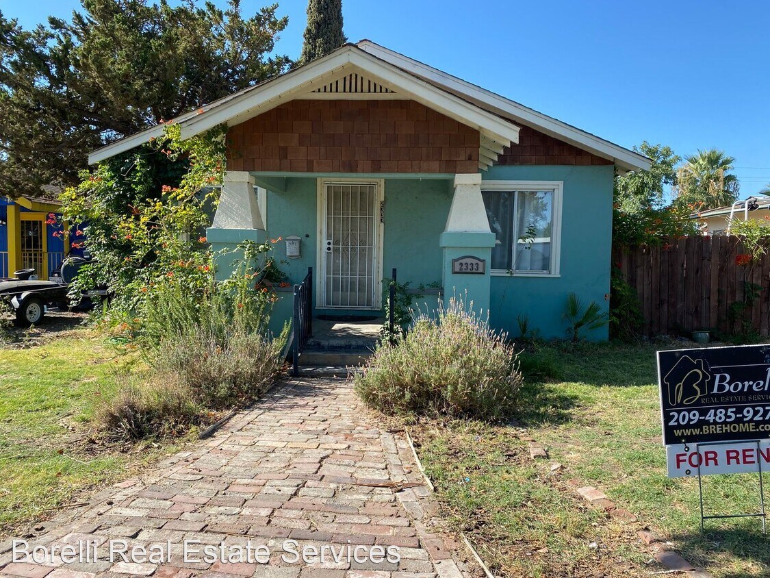 2 br, 1 bath House 2333 Blossom St. House Rental in Dos Palos, CA