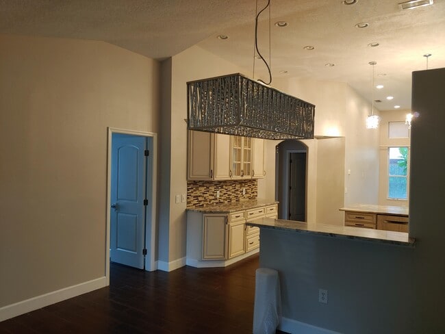 Building Photo - 6034 Winding Ridge Ln