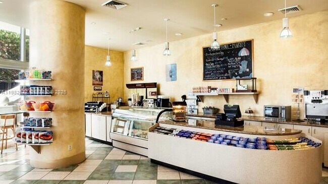 Foto del edificio - 17375 Collins Ave