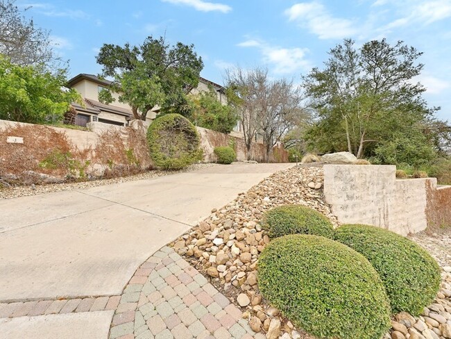 Building Photo - 2300 Barton Creek Boulevard #1