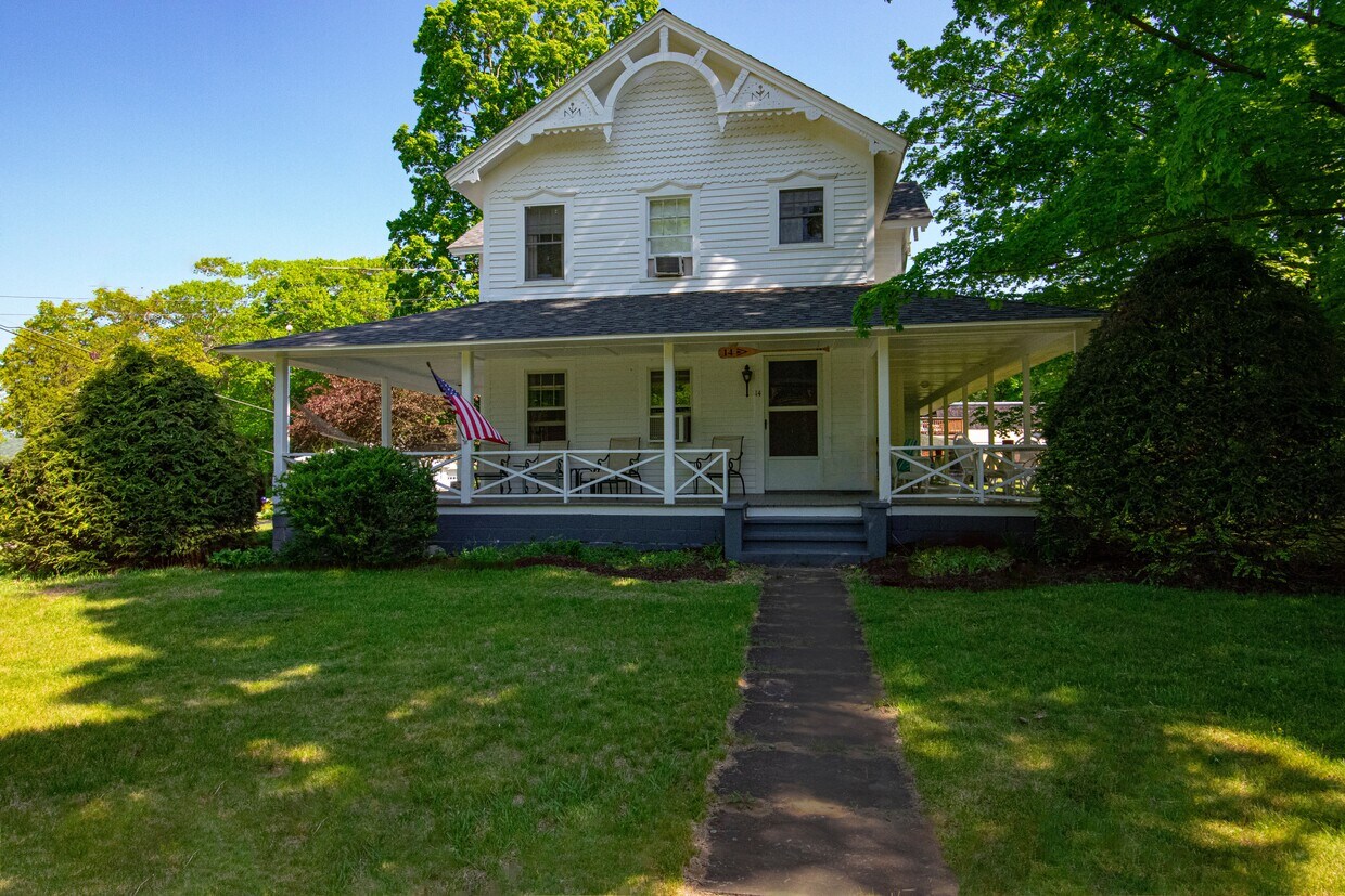 14 Trout Pavilion Rd, Queensbury, NY 12804 House Rental in Queensbury